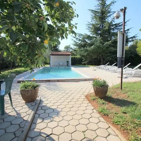 別荘 Lavanda Mit Pool Und Garten In ポレッチ