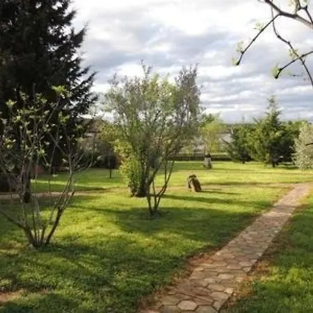 別荘 Lavanda Mit Pool Und Garten In